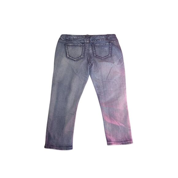 Rue 21 distressed capri Juniors 11 /12 - Picture 2 of 3